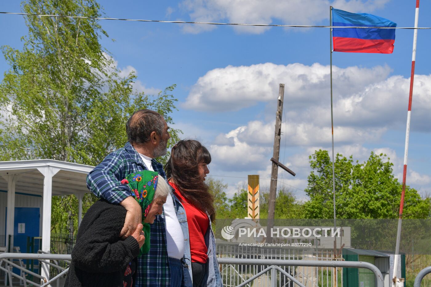 Открытие в освобожденном районе ЛНР таможенного поста на границе с РФ