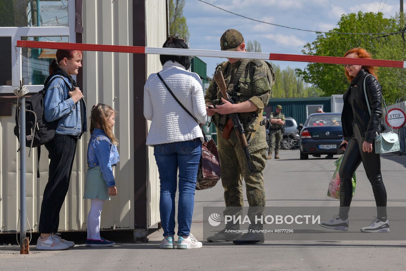 Открытие в освобожденном районе ЛНР таможенного поста на границе с РФ