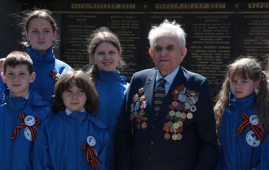 Старт акции "Георгиевская ленточка" в России