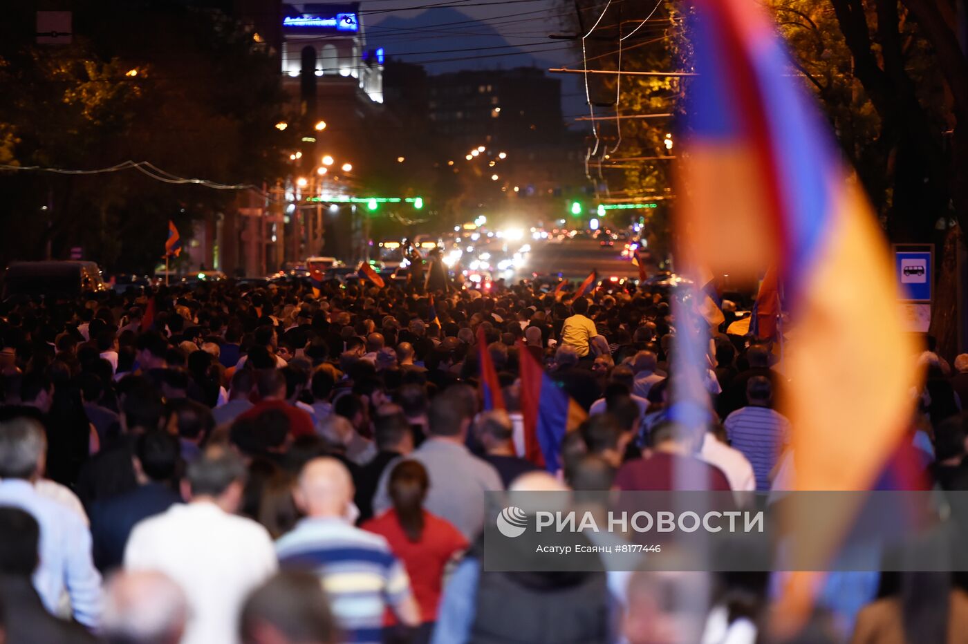 Акции протеста оппозиции в Ереване