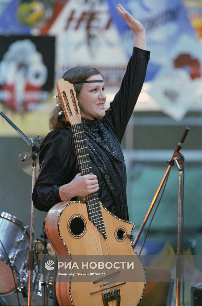 Антивоенный митинг-концерт