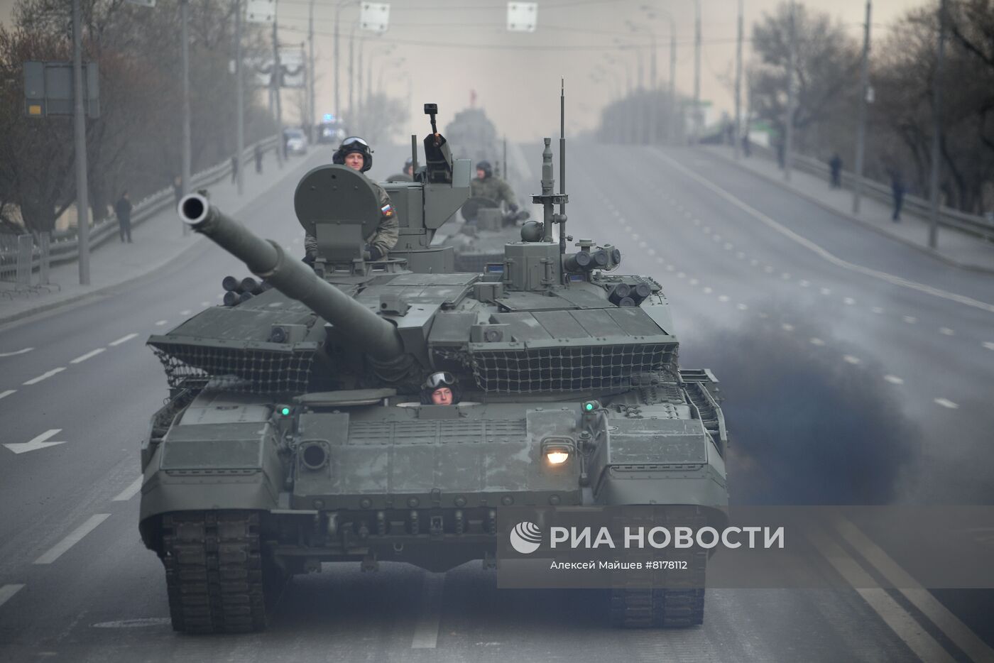 Подготовка к репетиции парада Победы в Москве