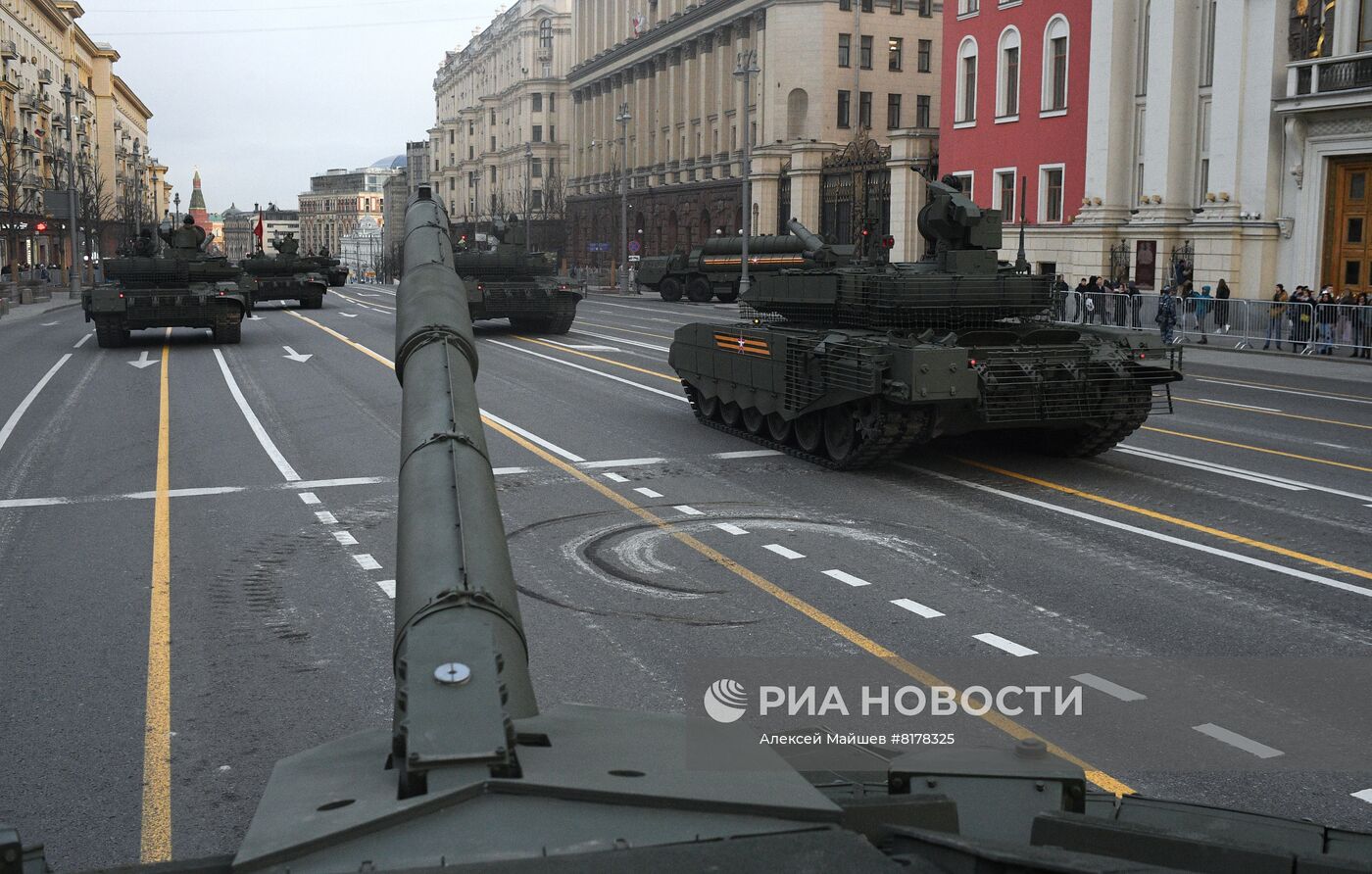 Подготовка к репетиции парада Победы в Москве
