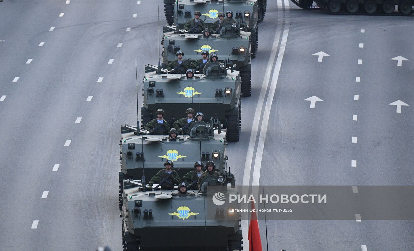 Подготовка к репетиции парада Победы в Москве