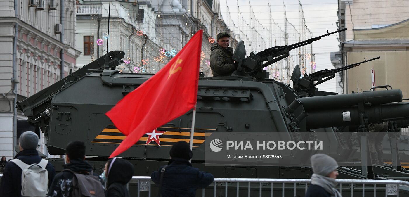 Подготовка к репетиции парада Победы в Москве