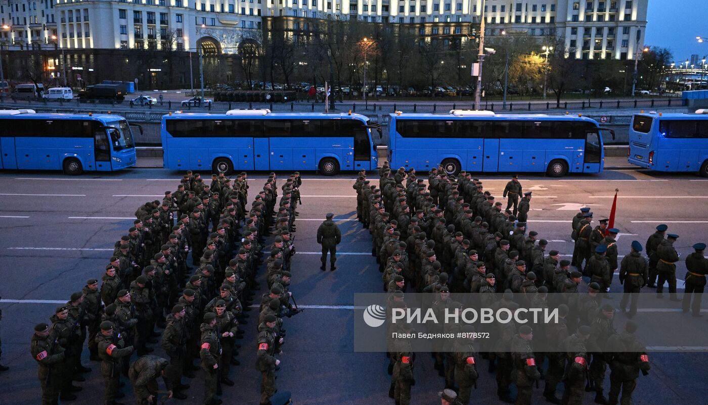 Подготовка к репетиции парада Победы в Москве