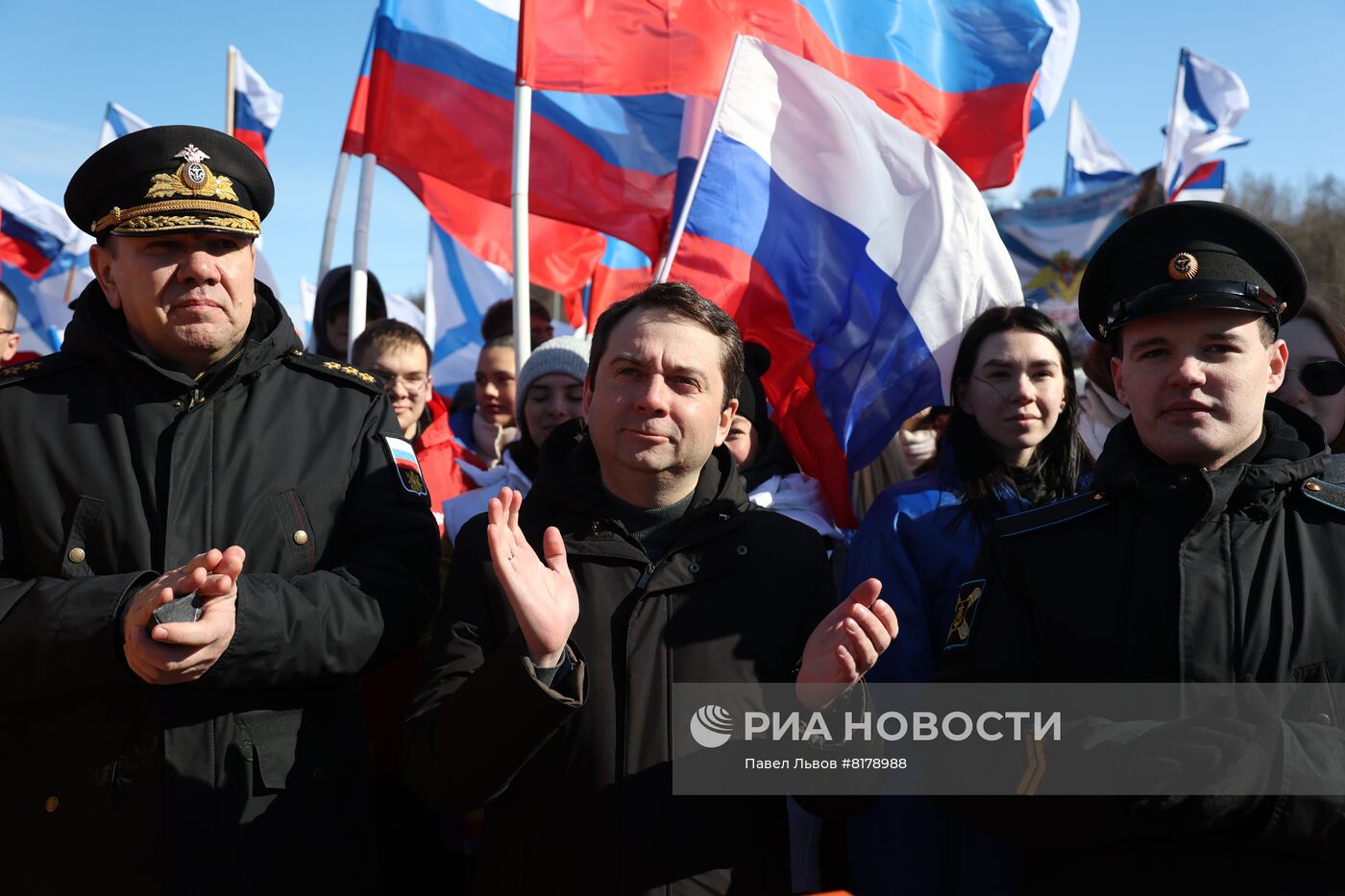 Концерт-митинг "Za мир без нацизма" в Североморске