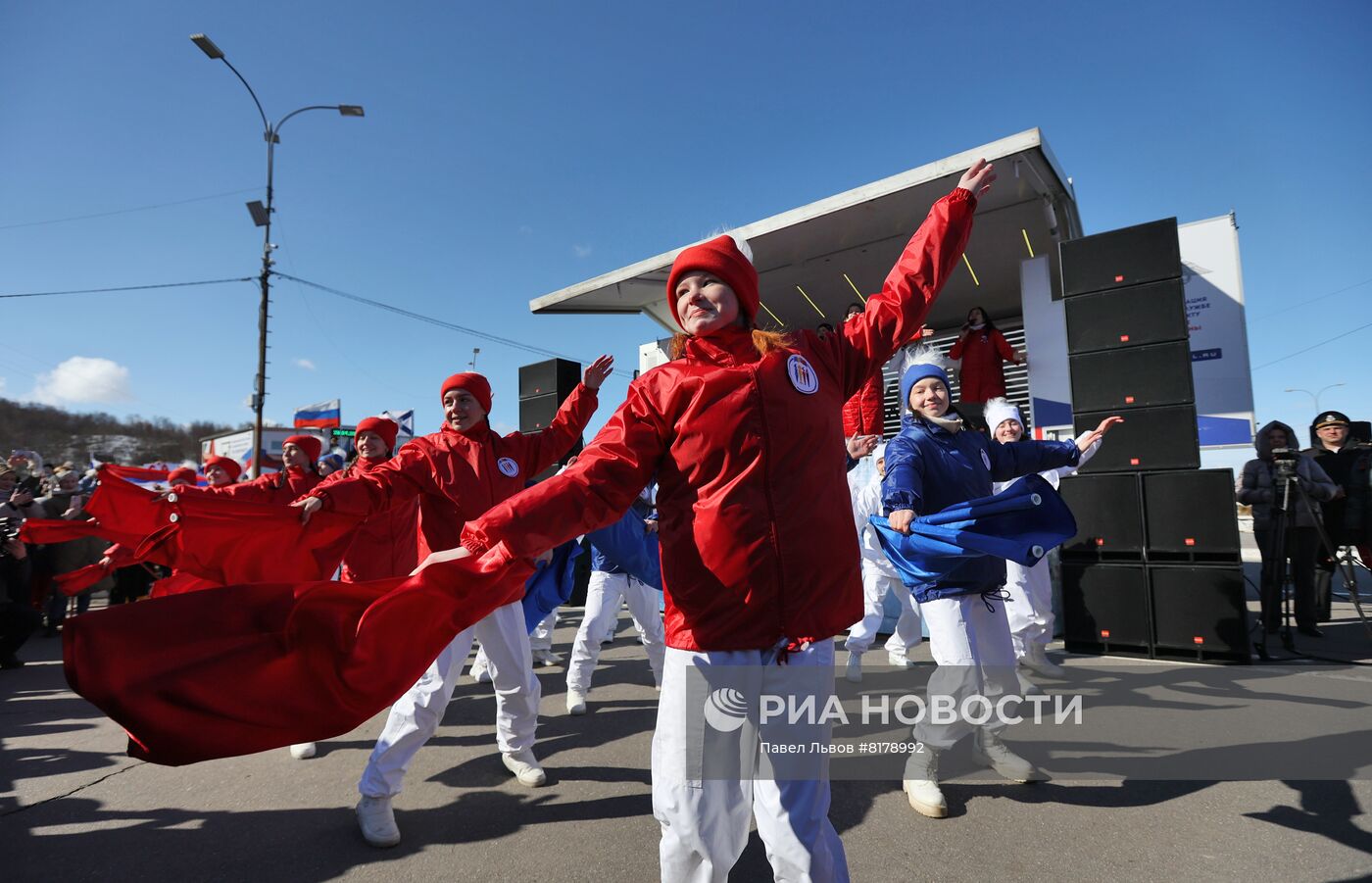 Концерт-митинг "Za мир без нацизма" в Североморске