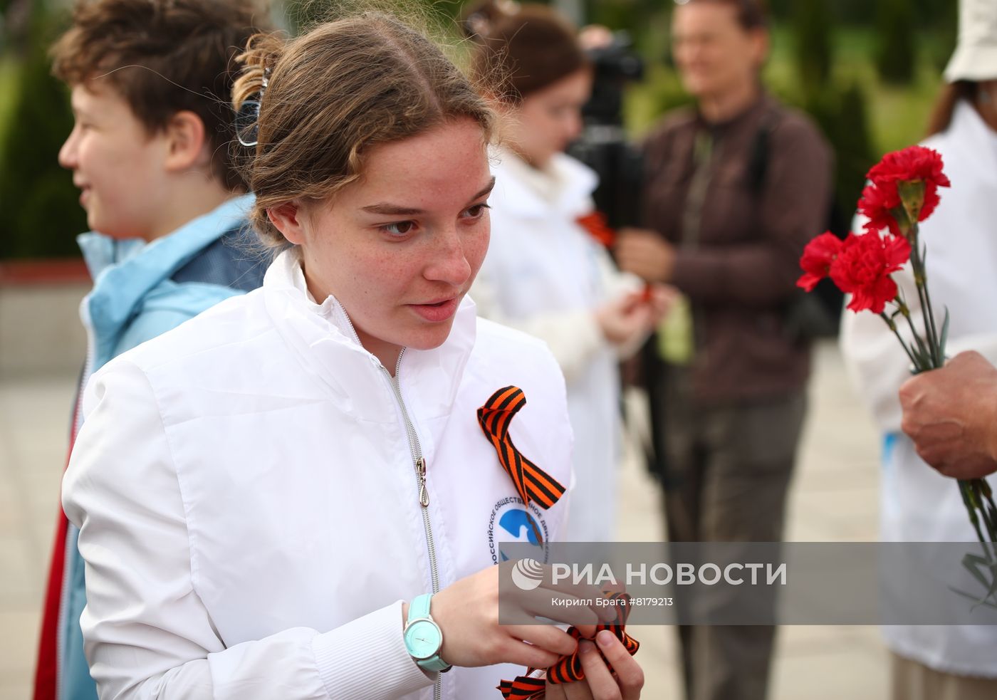 Участники автопробега "Огонь памяти" на Мамаевом кургане