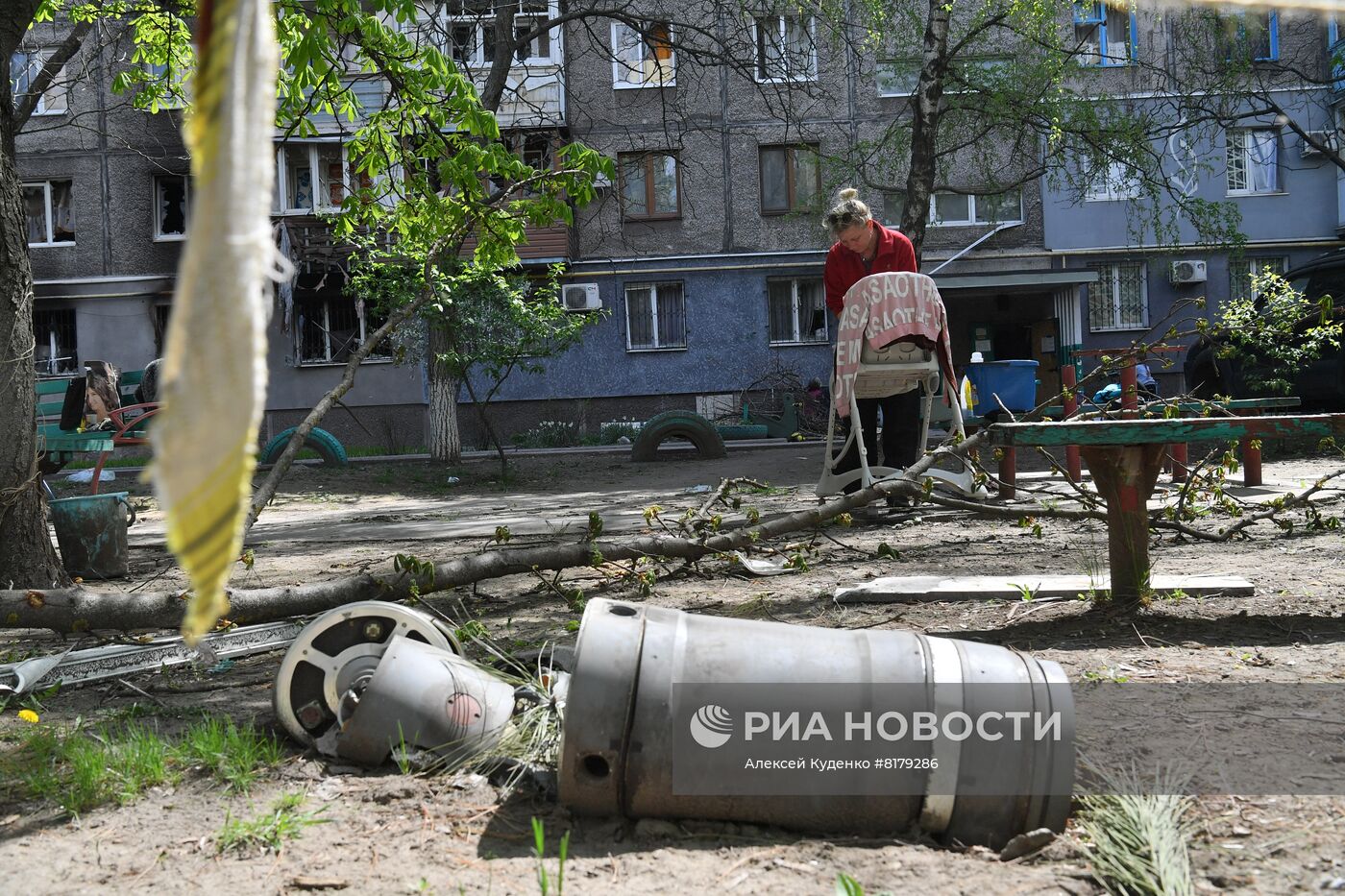 Мирная жизнь в Левобережном районе Мариуполя