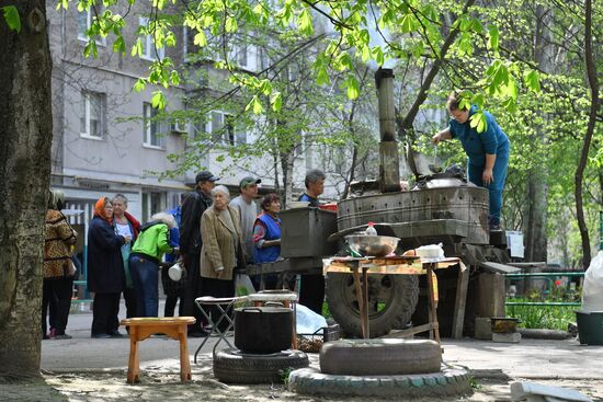 Мирная жизнь в Левобережном районе Мариуполя