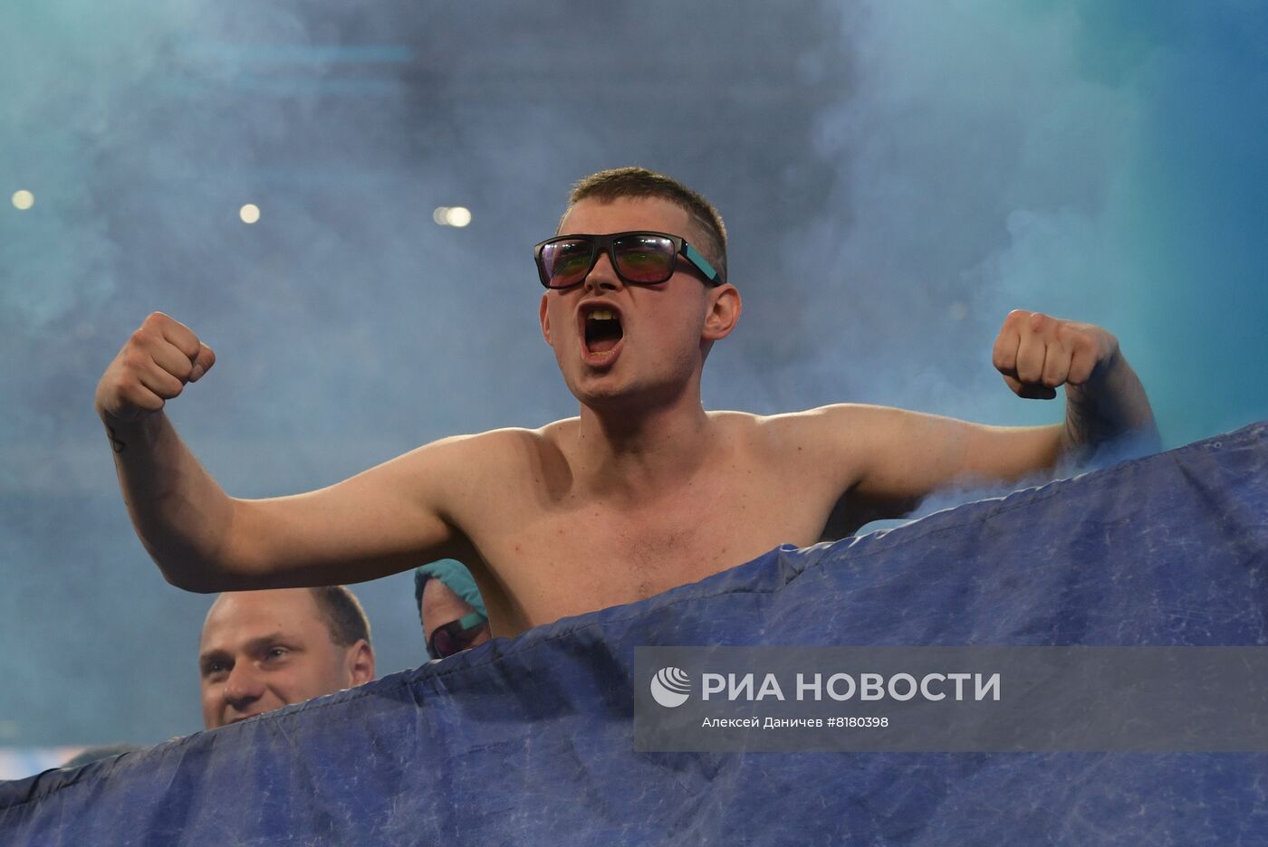 Футбол. РПЛ. Матч "Зенит" - "Локомотив"