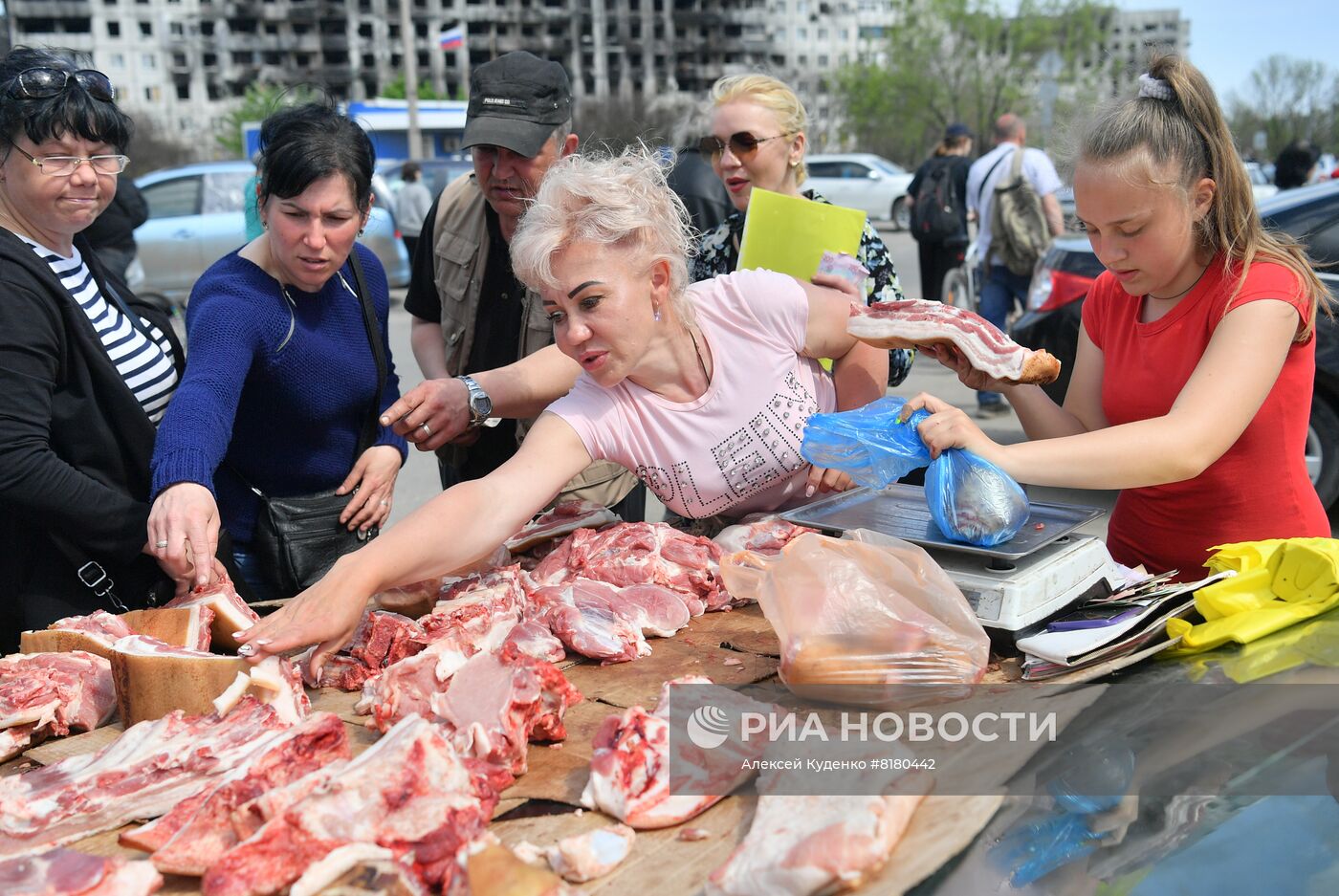 Мирная жизнь в Мариуполе