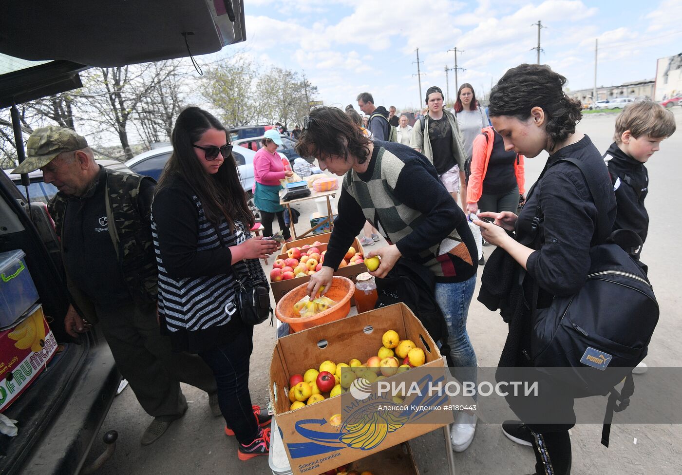 Мирная жизнь в Мариуполе