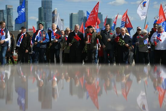 Прибытие участников Всероссийского автопробега профсоюзов "Zа мир без нацизма" в Москву