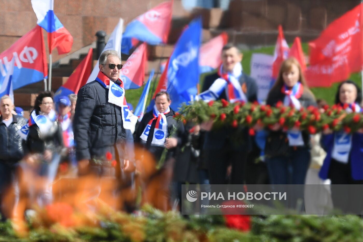 Прибытие участников Всероссийского автопробега профсоюзов "Zа мир без нацизма" в Москву