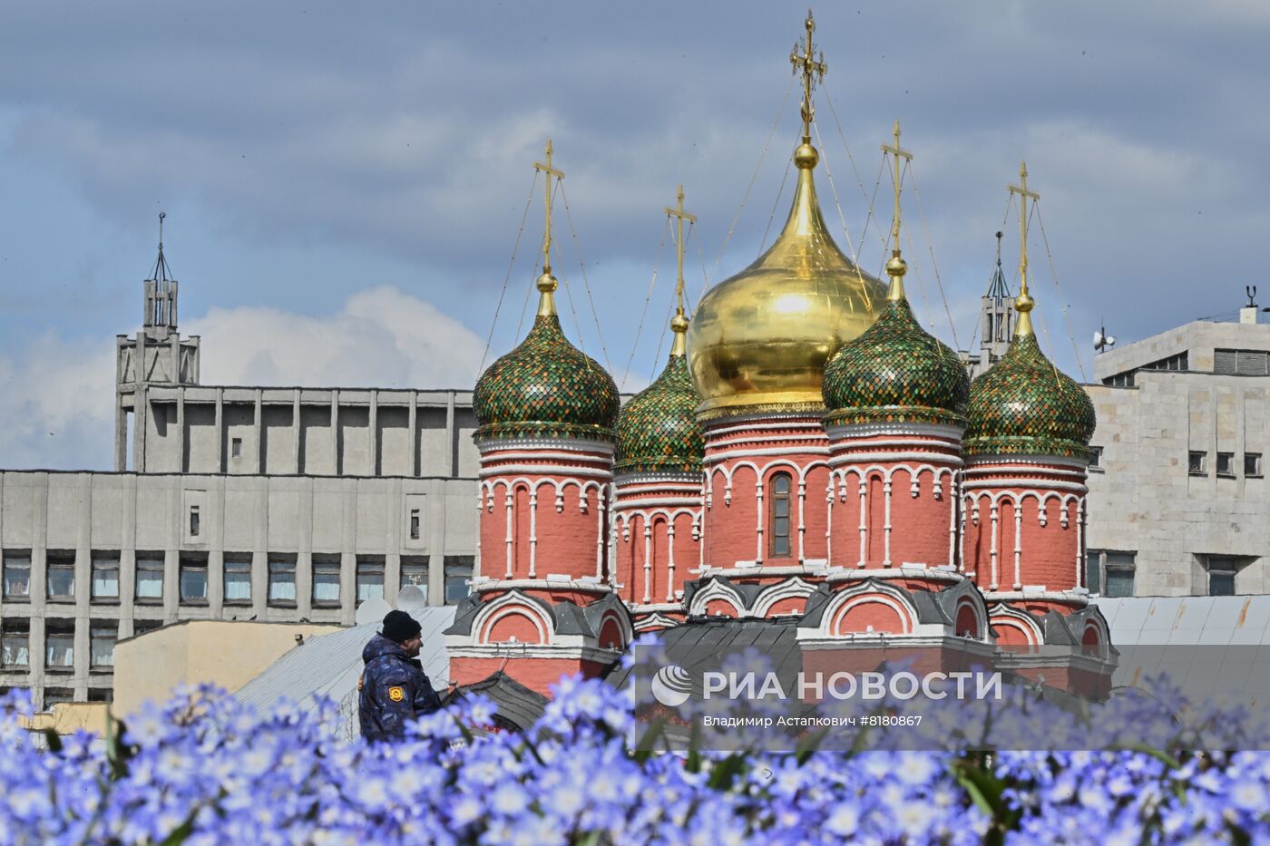 Проект "Волны цветения" в парке "Зарядье"