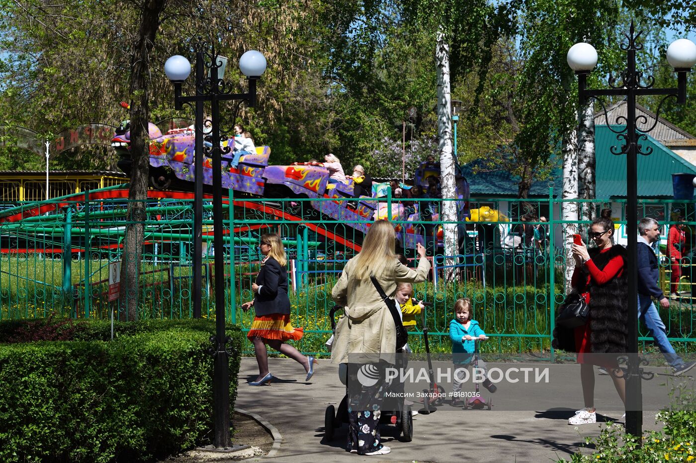 Открытие парка аттракционов в Луганске | РИА Новости Медиабанк