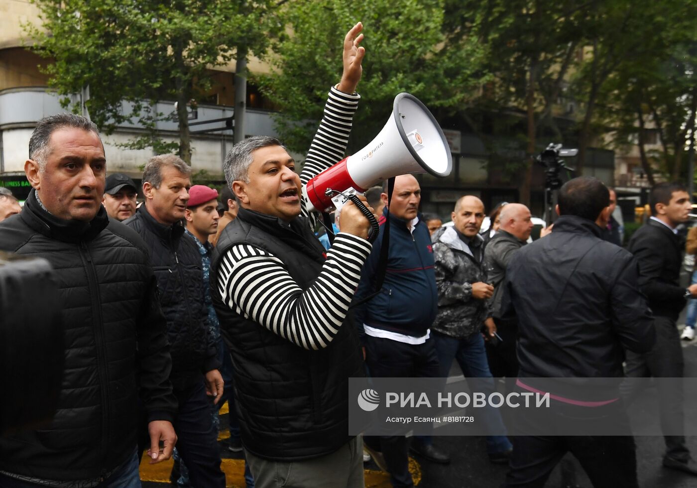 Акции протеста продолжаются в Ереване