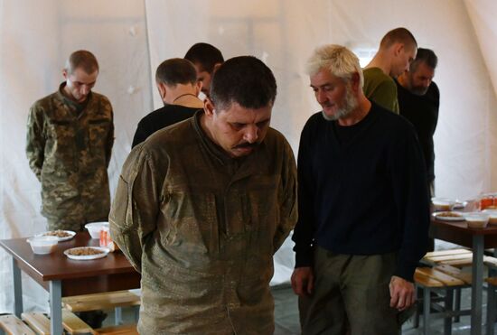 Пункт временного содержания украинских военнопленных на Харьковском направлении