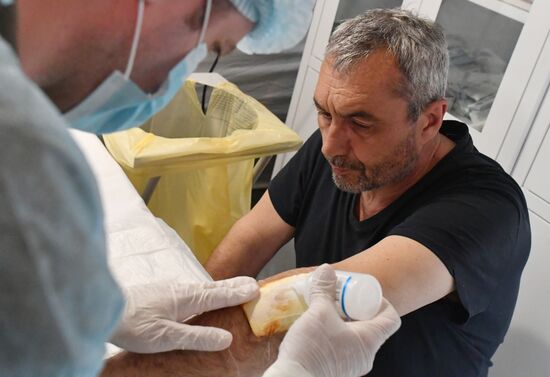 Пункт временного содержания украинских военнопленных на Харьковском направлении