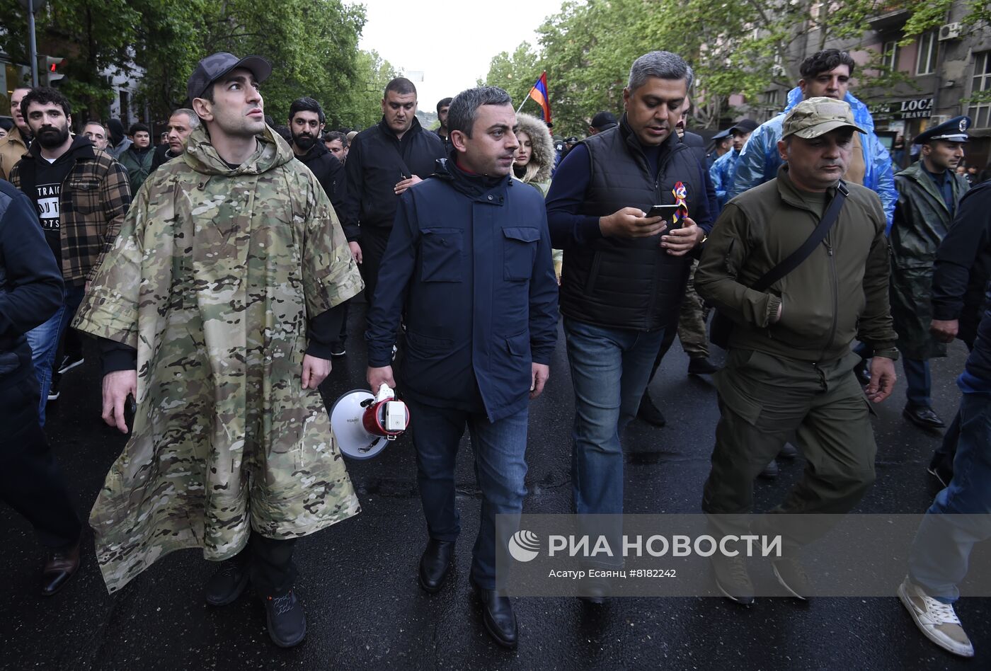 Акции протеста продолжаются в Ереване