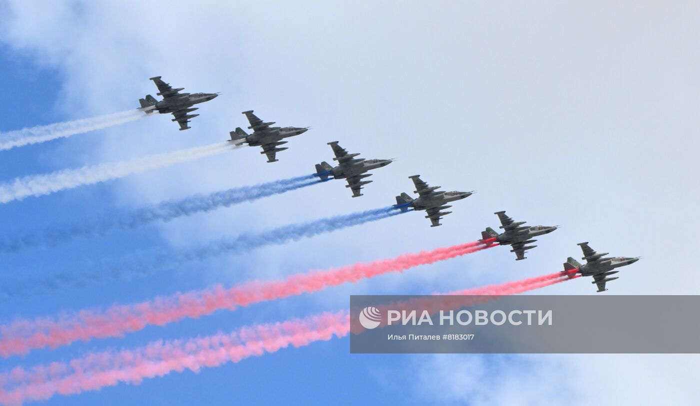 Репетиция воздушной части парада Победы 