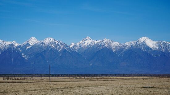 Гора Мунку-Сардык в Бурятии