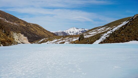 Гора Мунку-Сардык в Бурятии