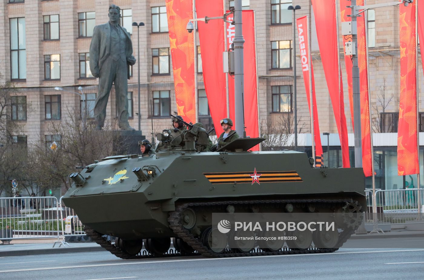 Подготовка к репетиции парада Победы в Москве
