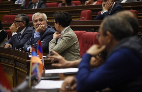 Заседание Национального Собрания Армении с участием Н. Пашиняна