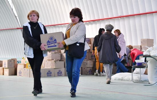 Гумпомощь из России выдают нуждающимся в Волчанске в Харьковской области