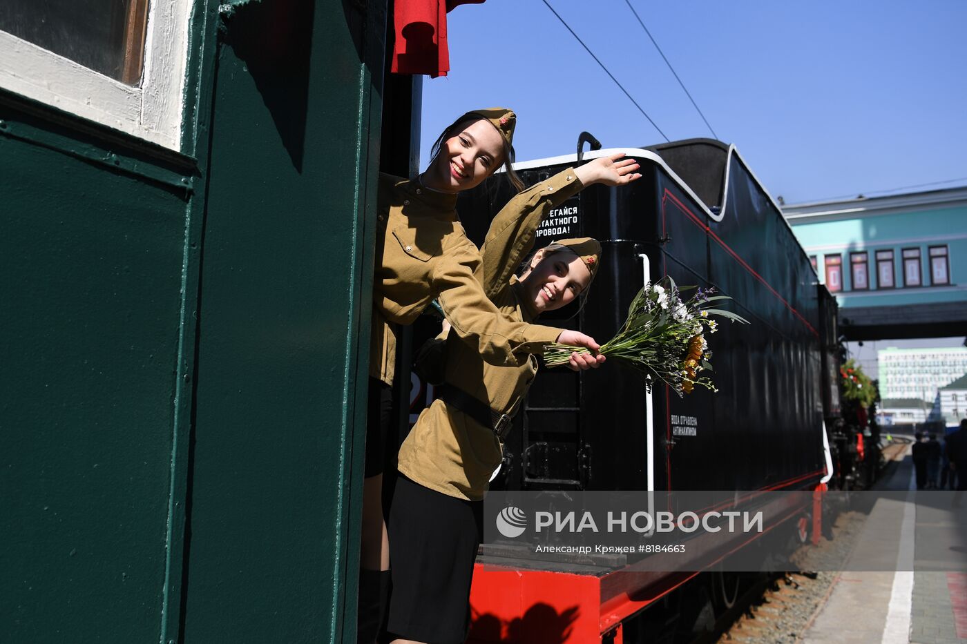 Встреча ретро-поезда "Эшелон Победы" в Новосибирске