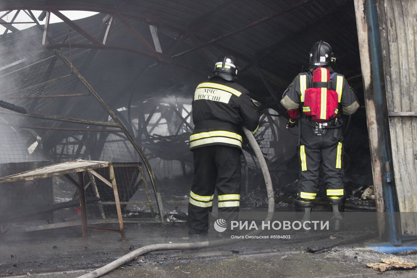 Пожар на рынке "Викалина" во Владикавказе