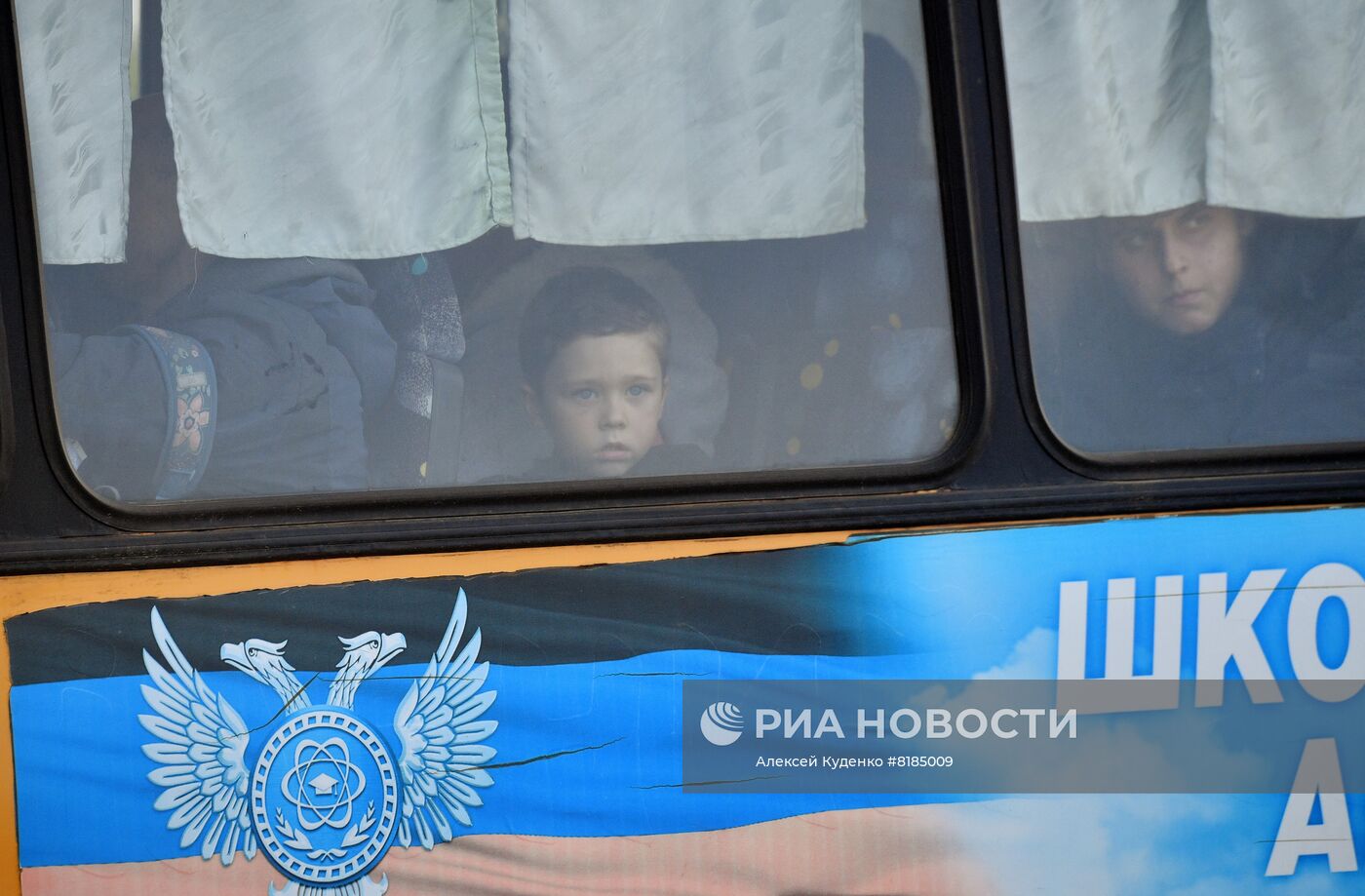 Эвакуация гражданских лиц с завода "Азовсталь"