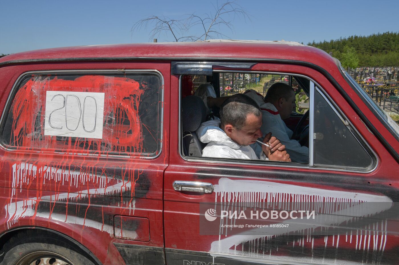 Похоронная команда Рубежного выполняет работы по поиску тел погибших