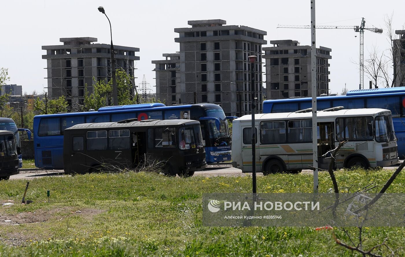 Эвакуация гражданских лиц с завода "Азовсталь"