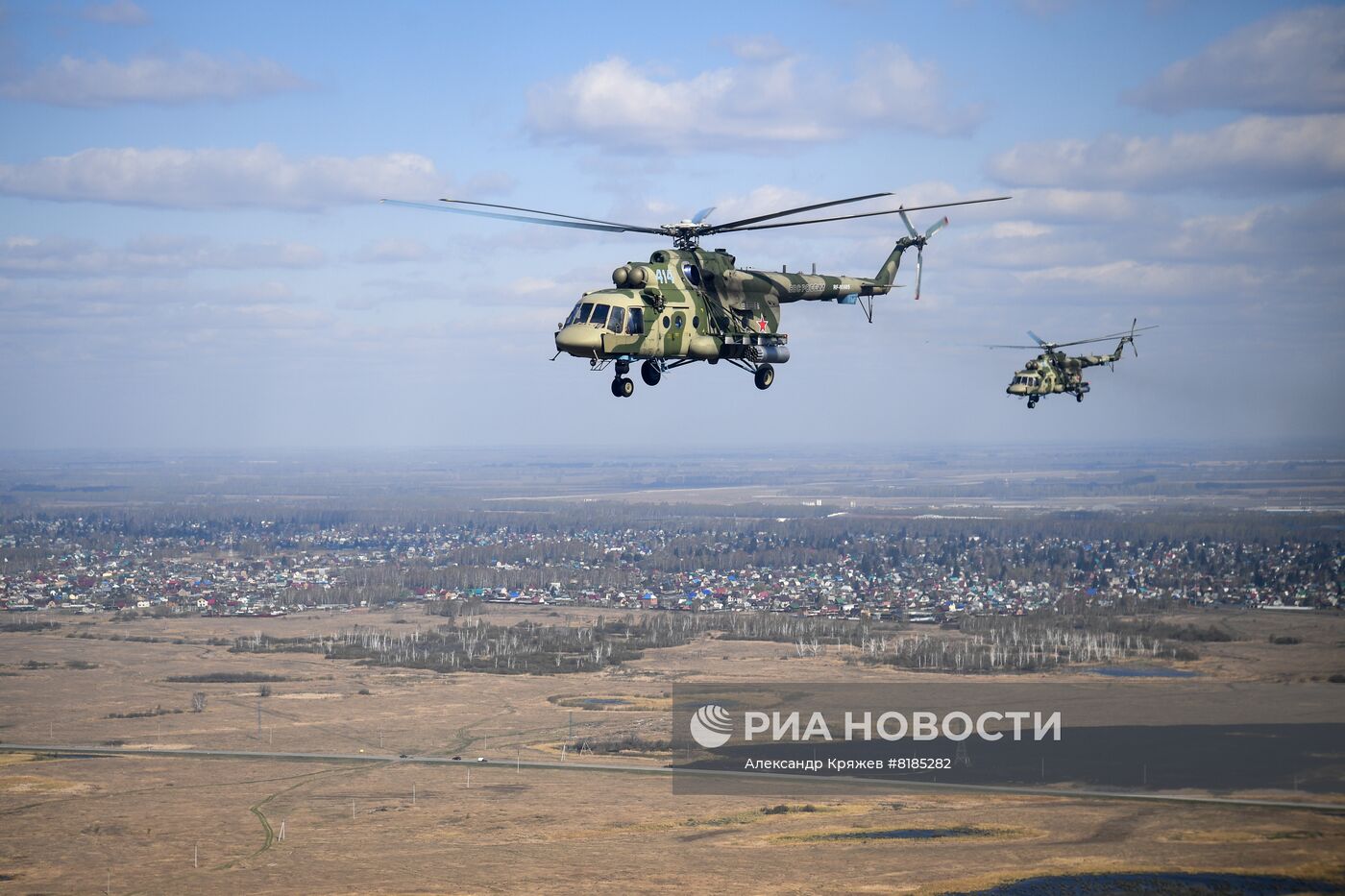 Репетиция воздушного парада Победы в Новосибирске