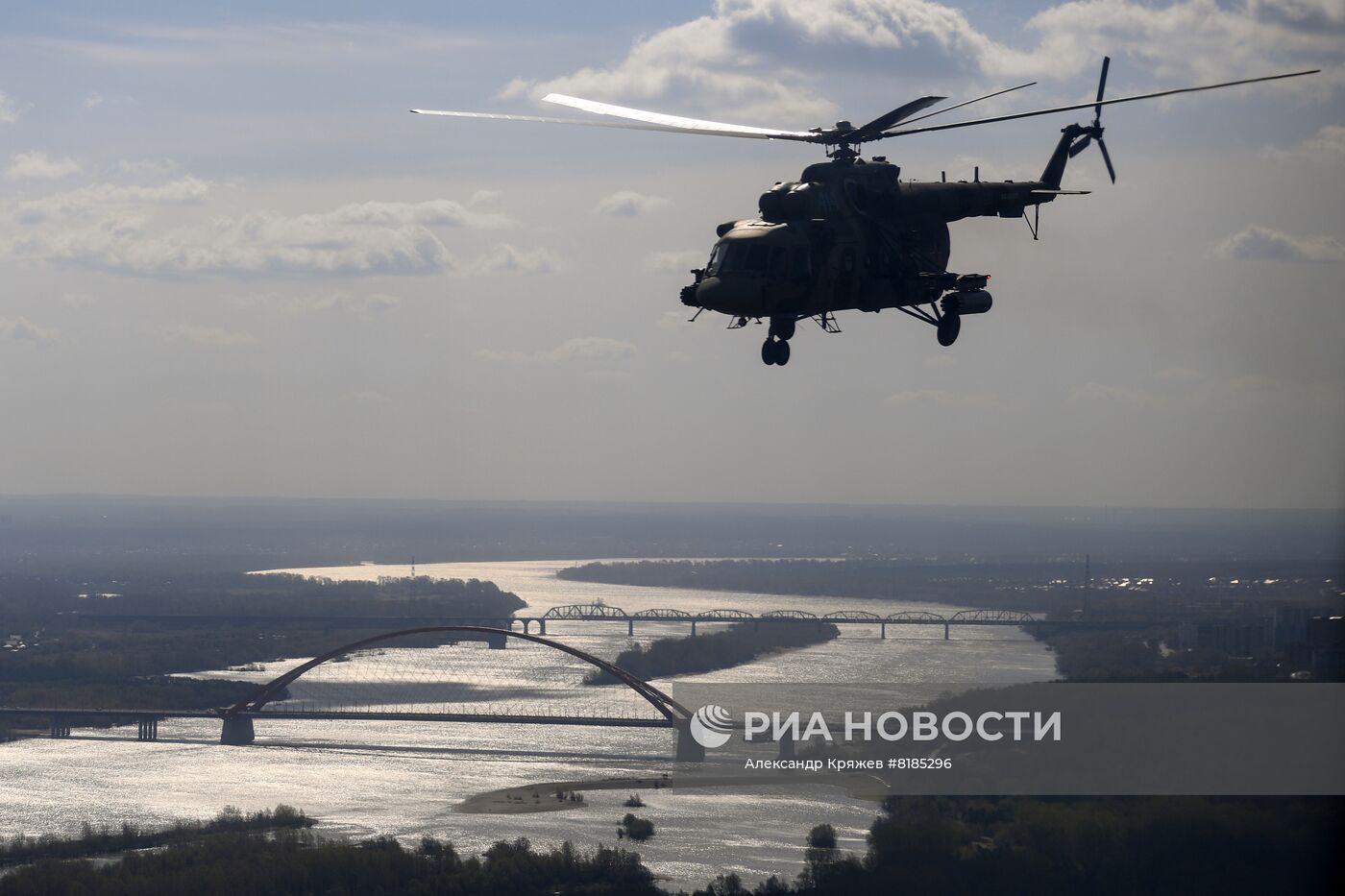 Репетиция воздушного парада Победы в Новосибирске