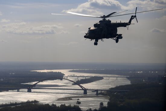 Репетиция воздушного парада Победы в Новосибирске