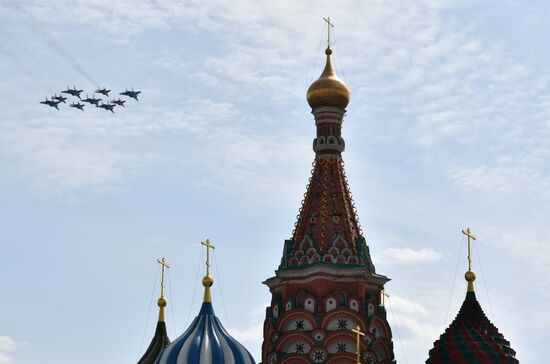 Генеральная репетиция военного парада, посвящённого 77-й годовщине Победы в Великой Отечественной войне