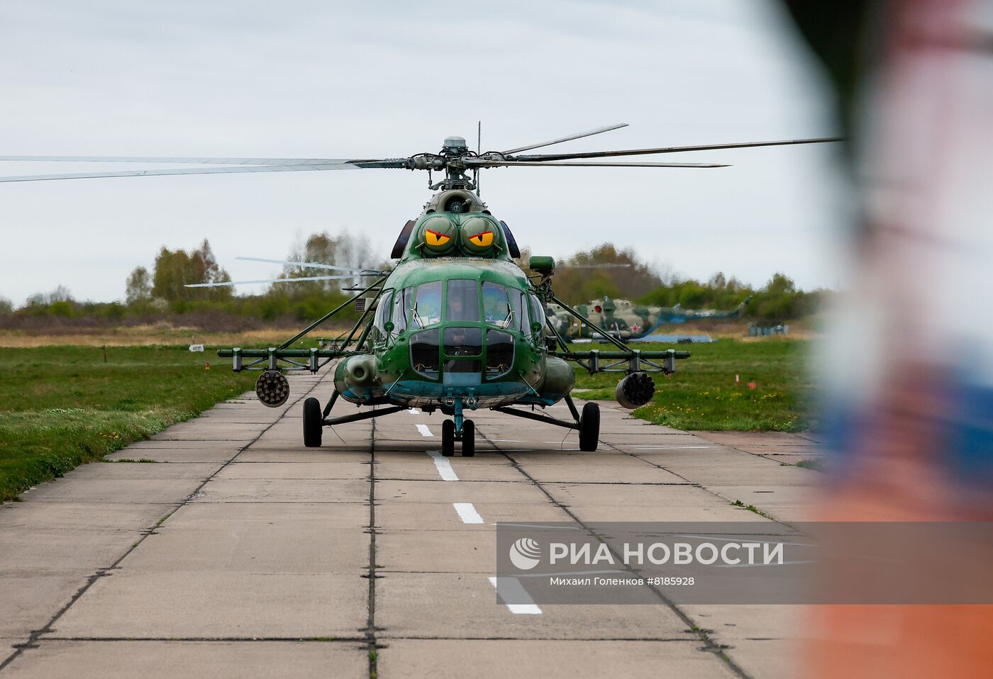 Генеральная репетиция воздушной части парада ко Дню Победы в Калининграде