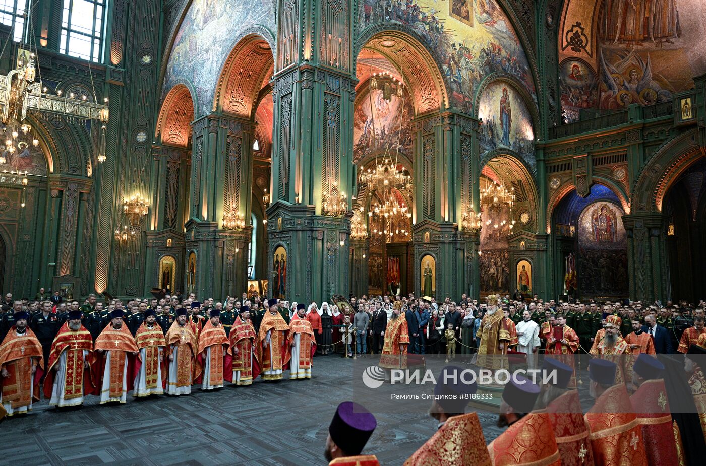 Патриаршее служение в Главном храме Вооруженных Сил