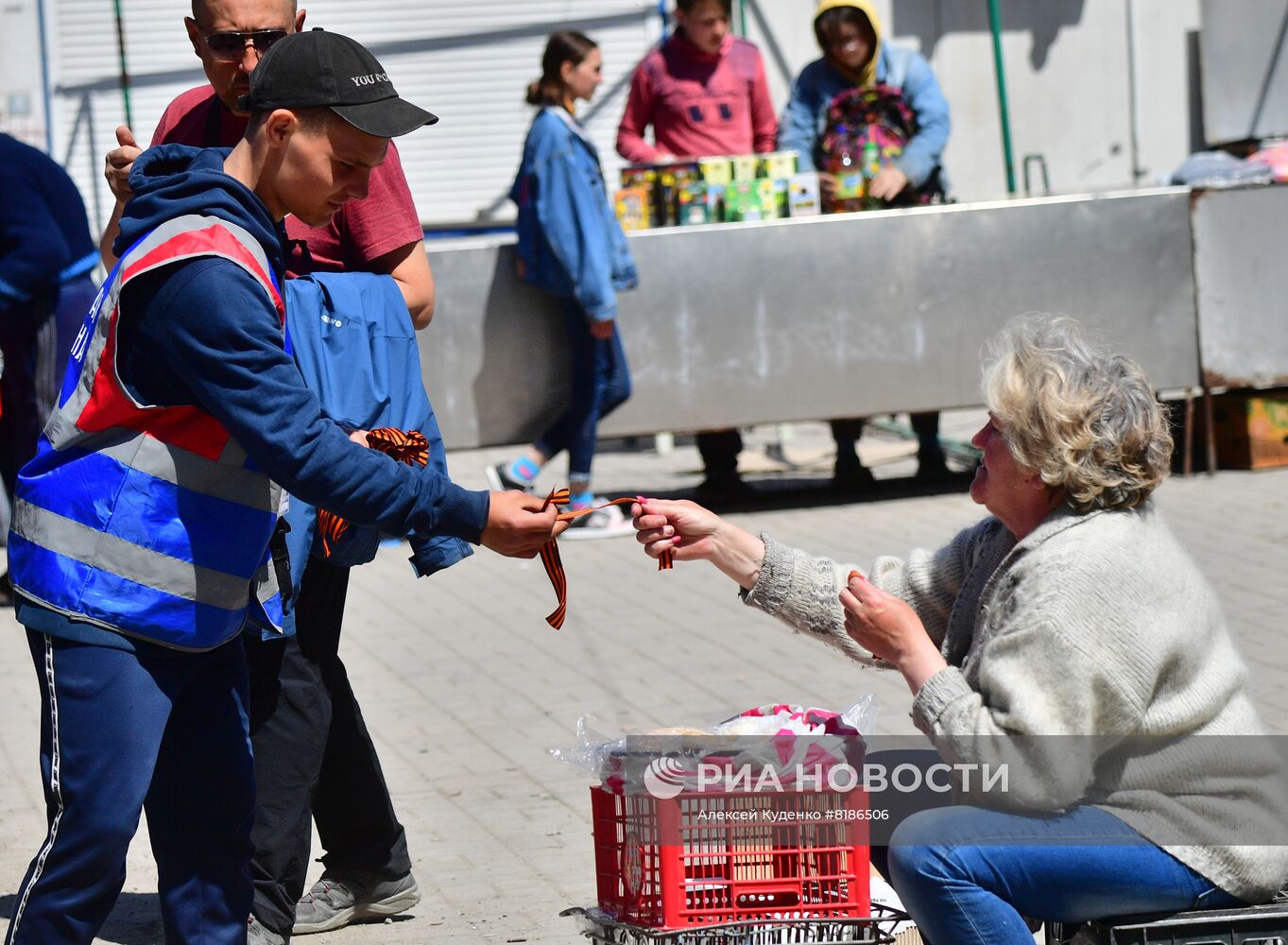 Подготовка к празднованию 9 мая в ДНР