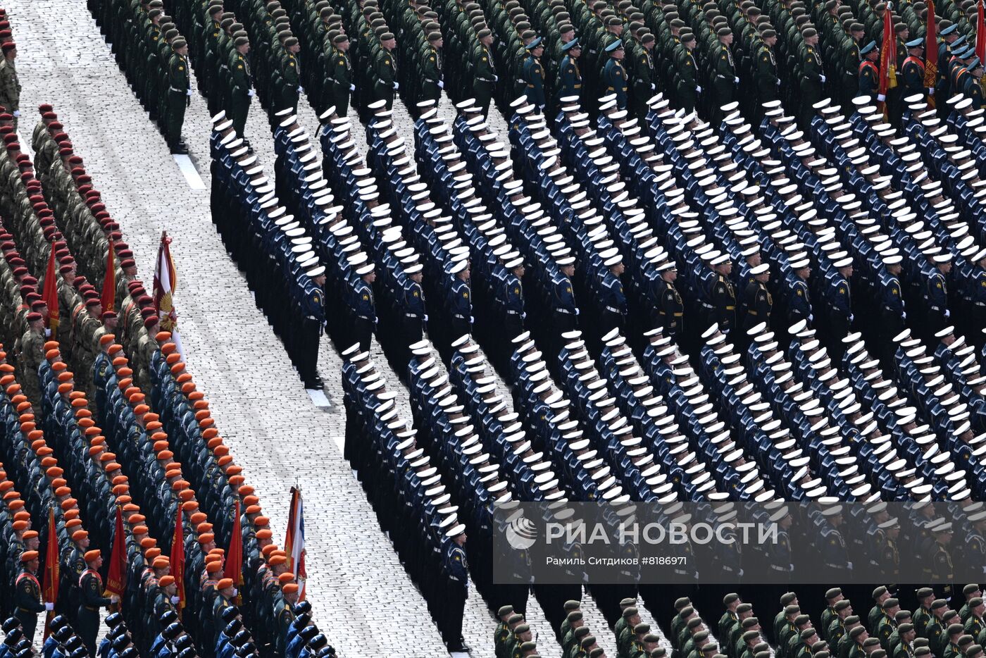Военный парад, посвящённый 77-й годовщине Победы в Великой Отечественной войне
