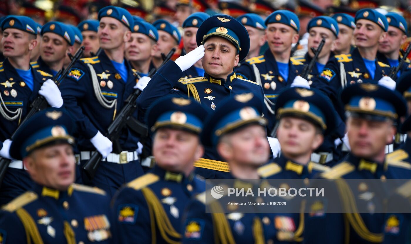 Военный парад, посвящённый 77-й годовщине Победы в Великой Отечественной войне