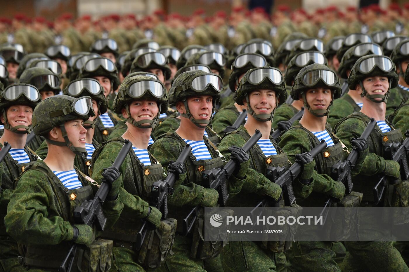 Военный парад, посвящённый 77-й годовщине Победы в Великой Отечественной войне