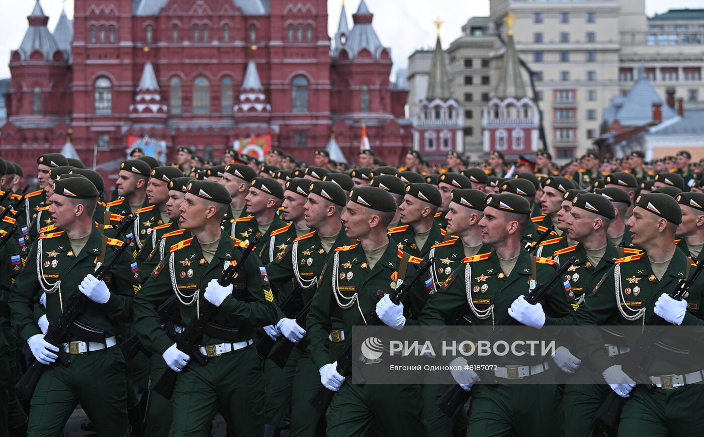Военный парад, посвящённый 77-й годовщине Победы в Великой Отечественной войне