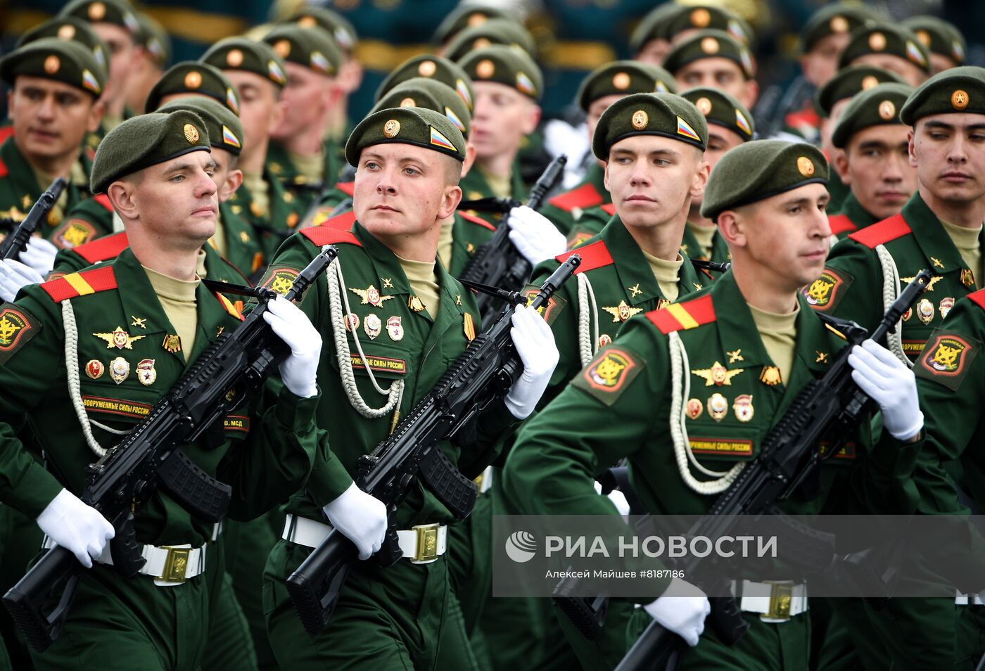 Военный парад, посвящённый 77-й годовщине Победы в Великой Отечественной войне