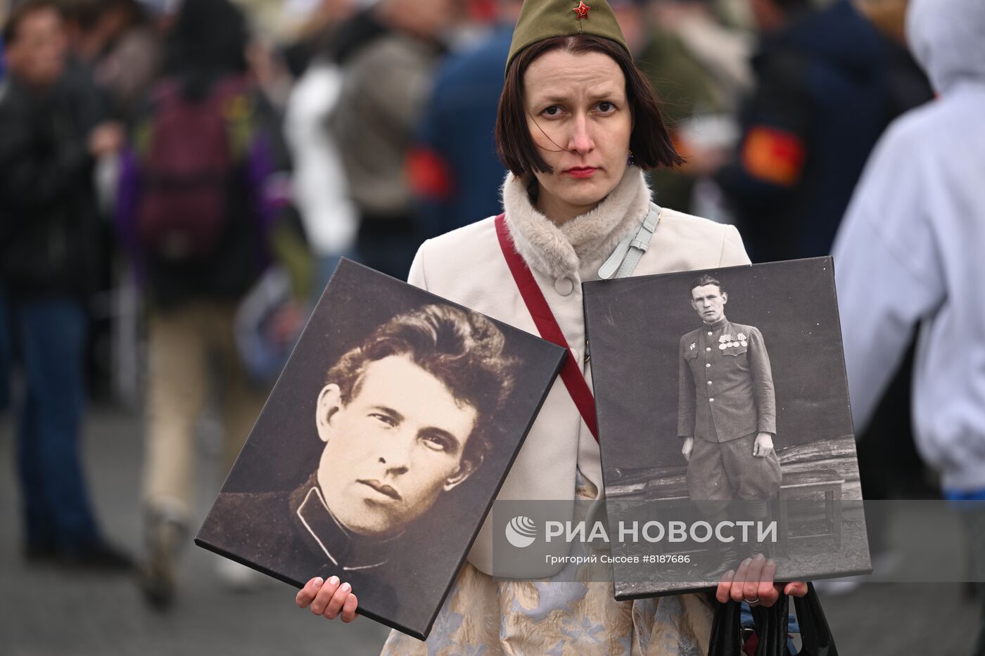 Шествие "Бессмертный полк" в Москве